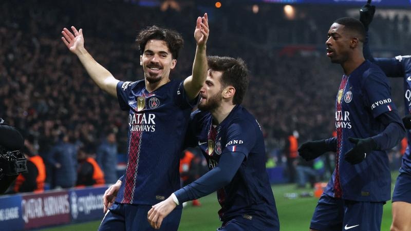 德州扑克进阶：解析“SPR（筹码底池比）”如何决定你在翻牌圈的动作是全押还是过牌。（德扑进阶：利用SPR（筹码底池比）决策翻牌圈是全押还是过牌）